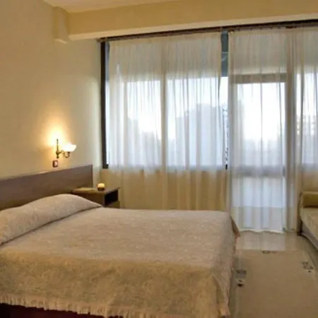 Hotel Akropoli 3*