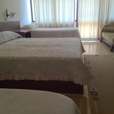 Akropoli Hotel 3*