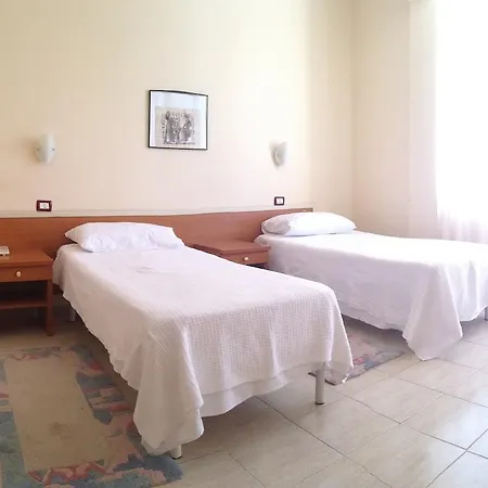 Akropoli Hotel Kryemëdhej