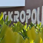 Akropoli 3* Kryemedhej