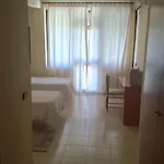 Akropoli מלון 3*
