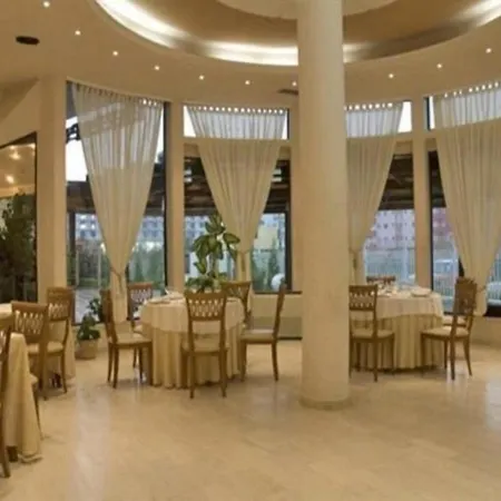 Hotel Akropoli Kryemedhej