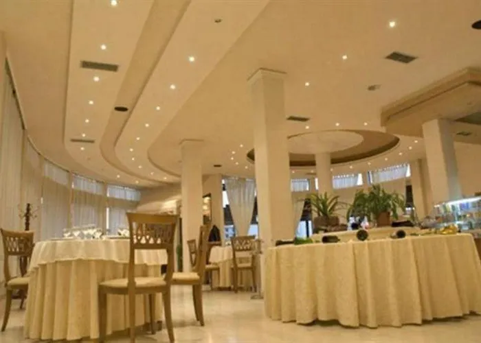 Hotel Akropoli Kryemëdhej