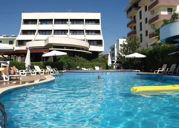 Akropoli 3* Kryemëdhej